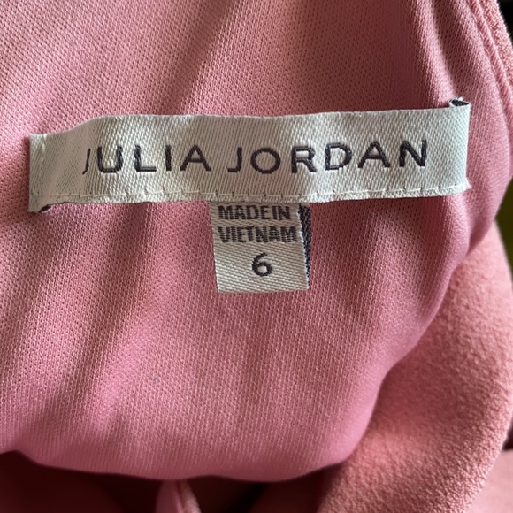 Julia Jordan Twist-Front Halter Rose Jumpsuit 6 - Picture 8 of 10